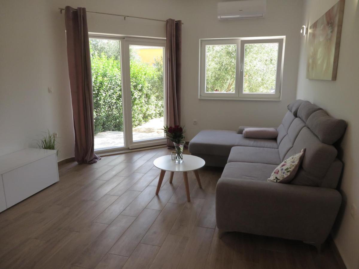 M&L Holliday Home Biograd Na Moru Ngoại thất bức ảnh